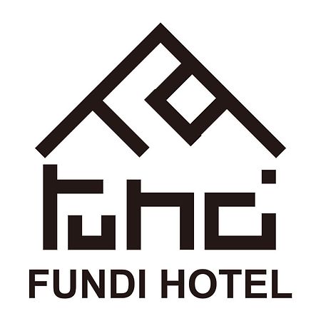FUNDI Hotel Tainan Buitenkant foto