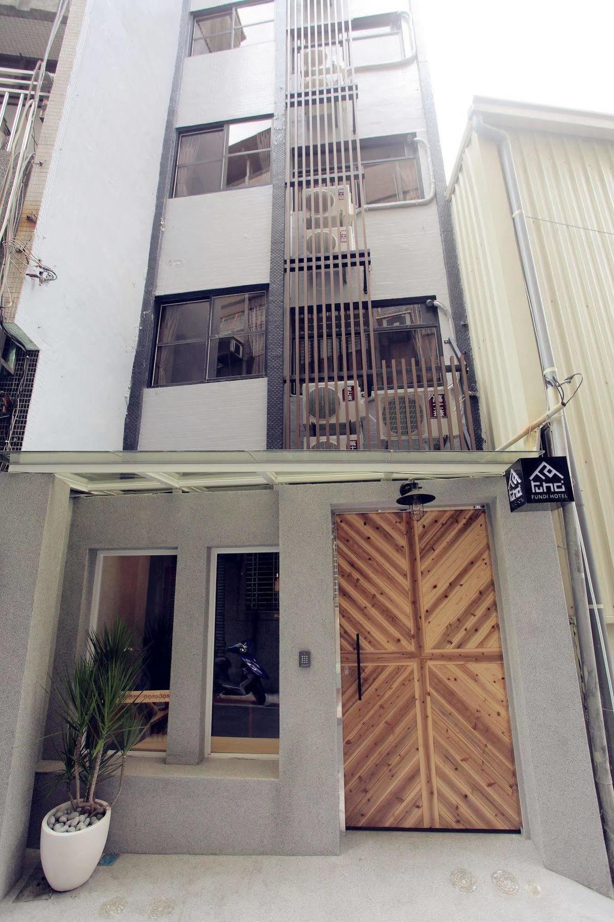 FUNDI Hotel Tainan Buitenkant foto
